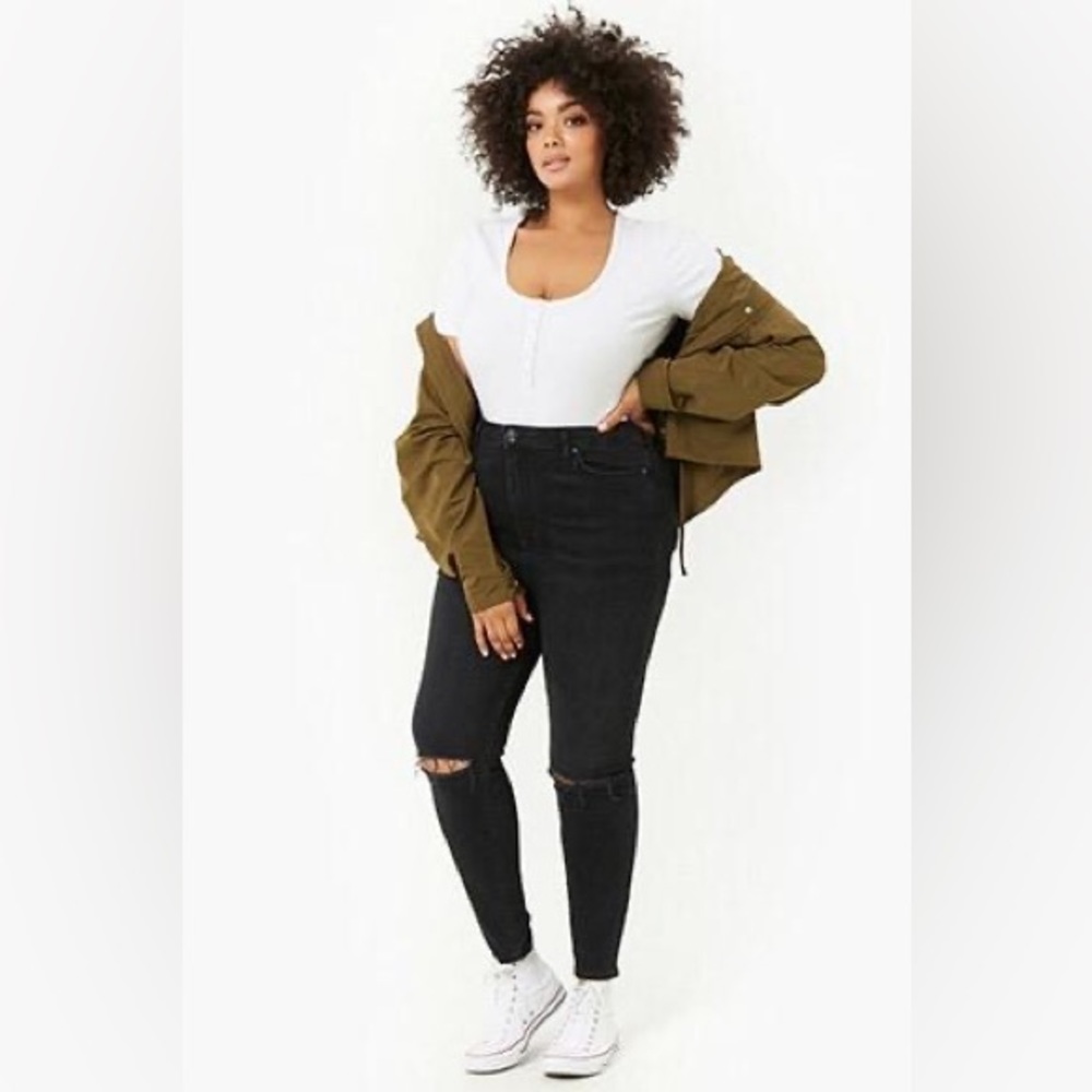 Forever 21 Sculpted Ripped Knee Jeans, black